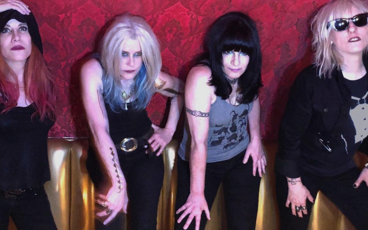 L7 Announce "In Your Space" US Tour Punktuation!