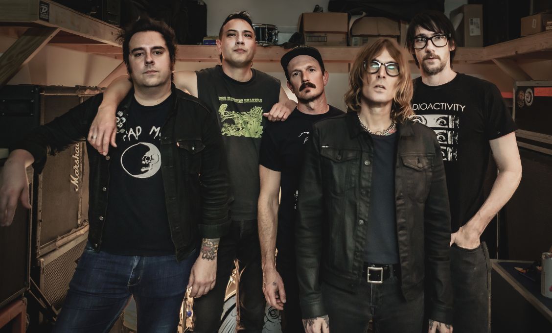 Riverboat Gamblers Have 'Something To Crow About', Again. Punktuation!