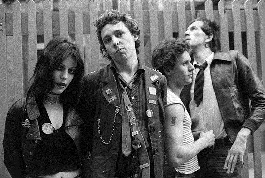 the_adverts-punktuation