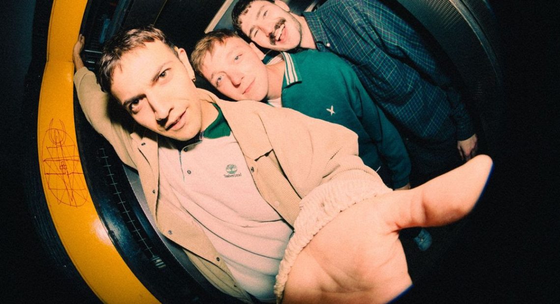 Manchester punks Aerial Salad