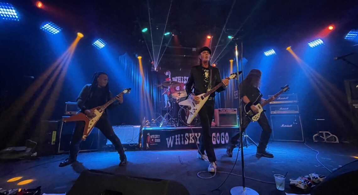 Crymwav - Live photo by Kris Kachikis