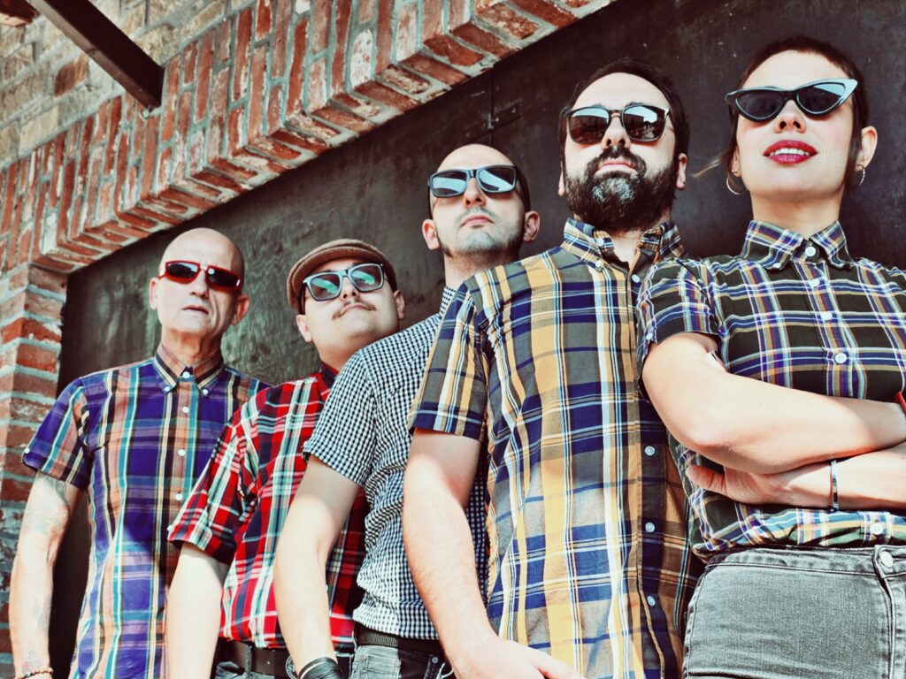 Los Fastidios band