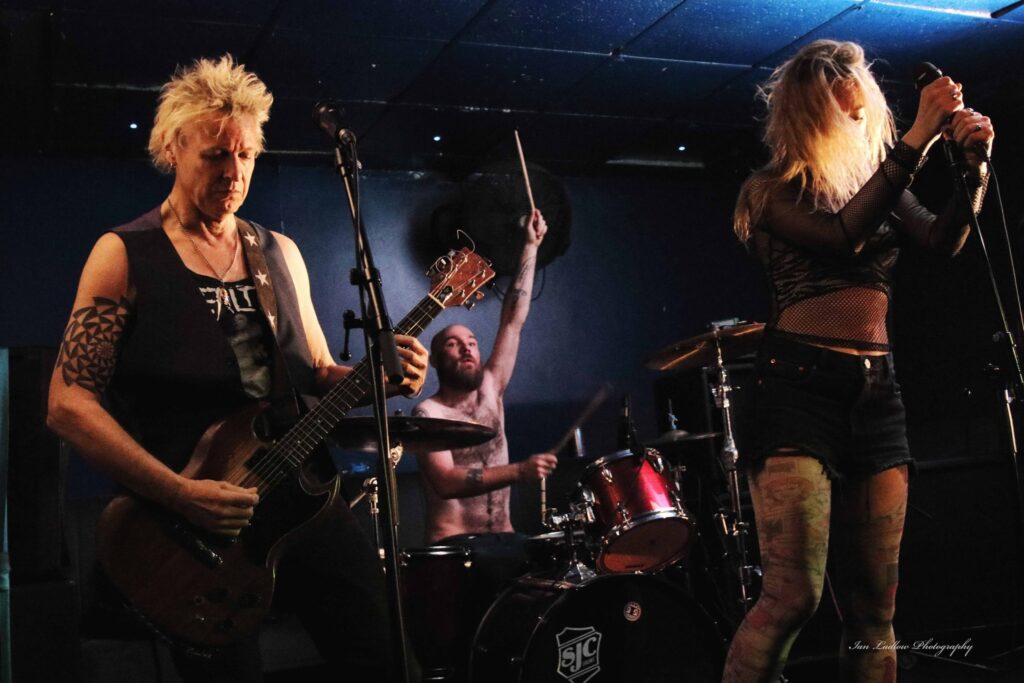 Healthy Junkies Facebar May 2025 by Ian Ladlow