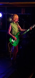 PollyPikPocketz - Frog by Sonny Tyler