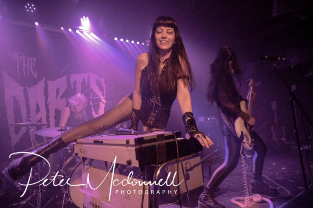The Darts - Nicole - by Peter McDonnell