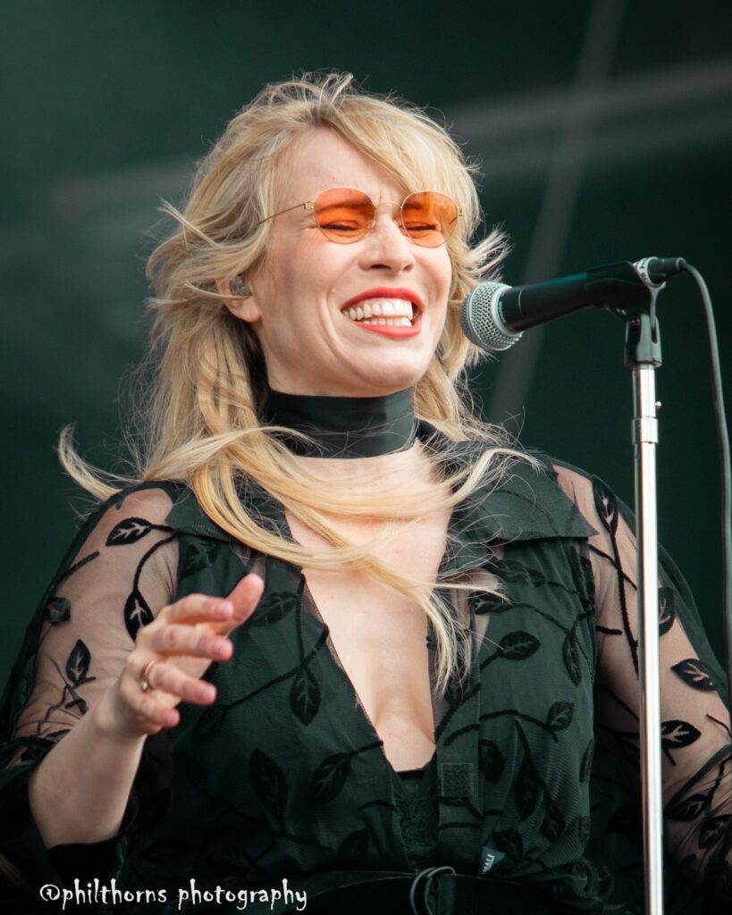 Natasha Bedingfield by Phil Thorns