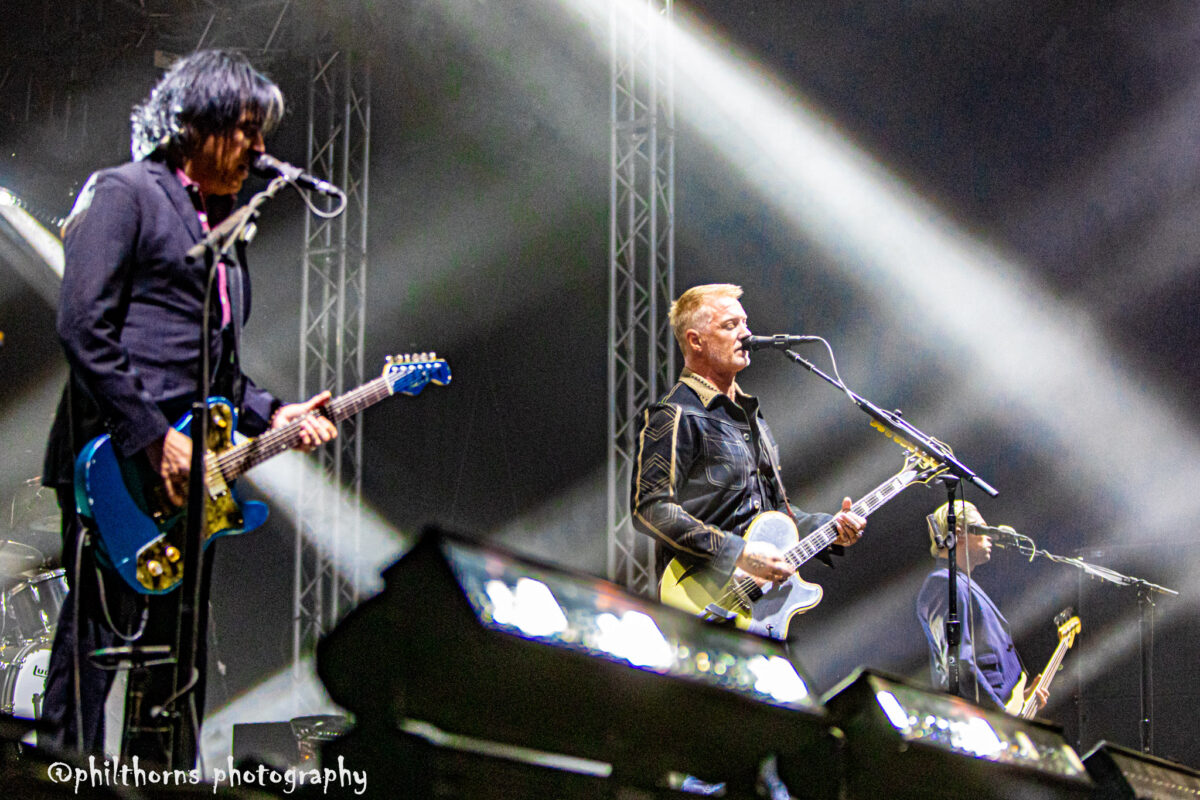 QUEENS OF THE STONE AGE