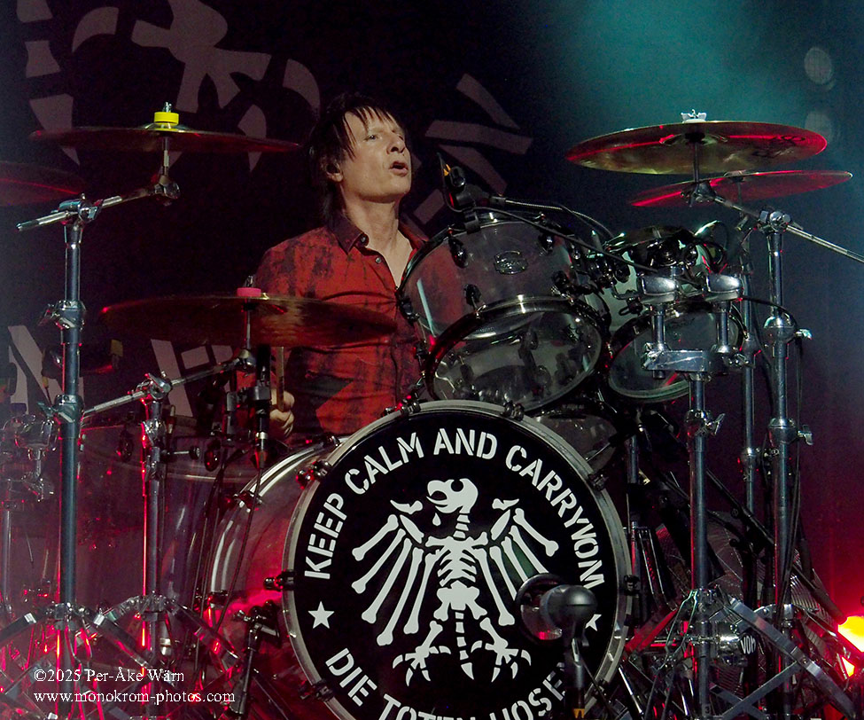 Die Toten Hosen - Vom Ritchie at Vega Copenhagen - photo © Per-Åke Wärn