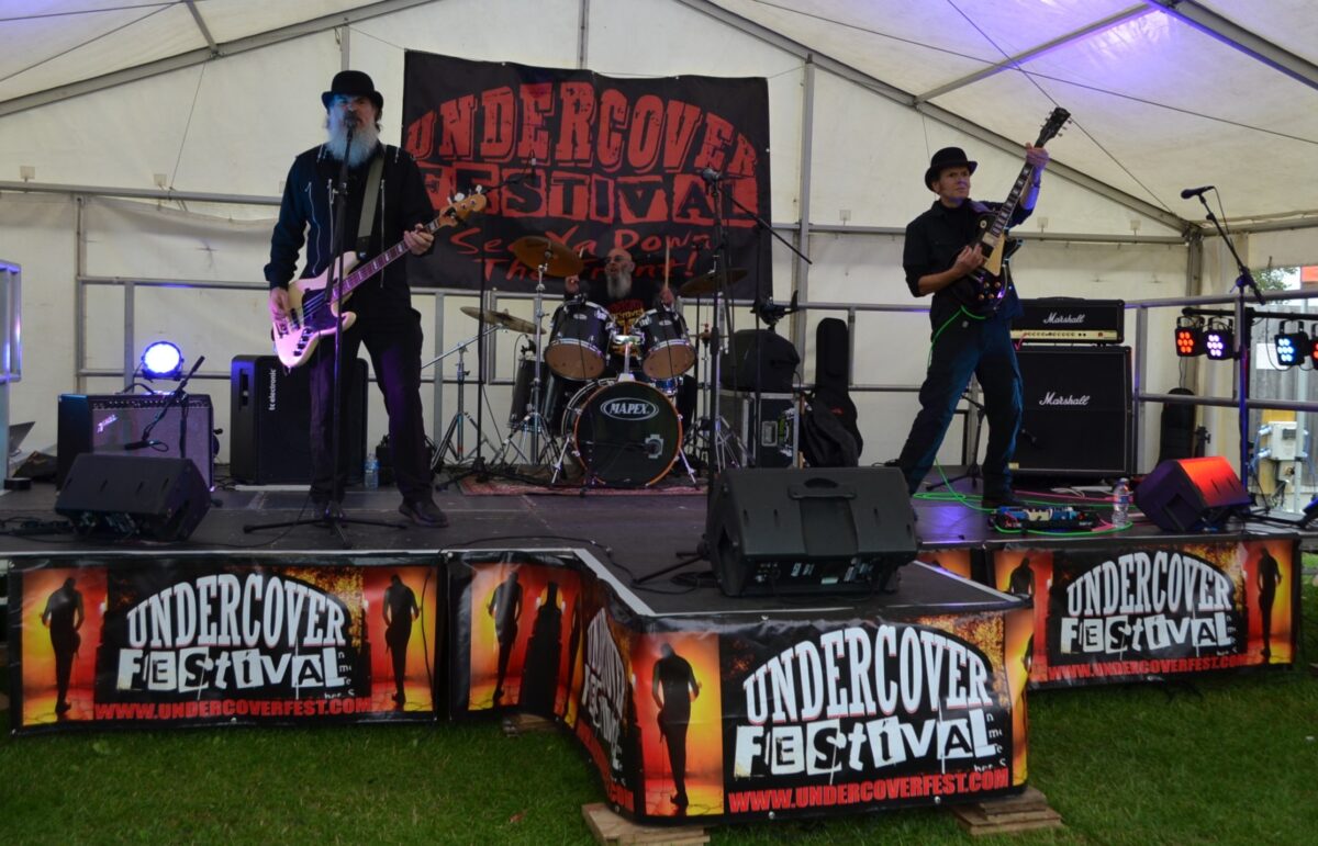 Gripper Lee open Undercover Main Stage
