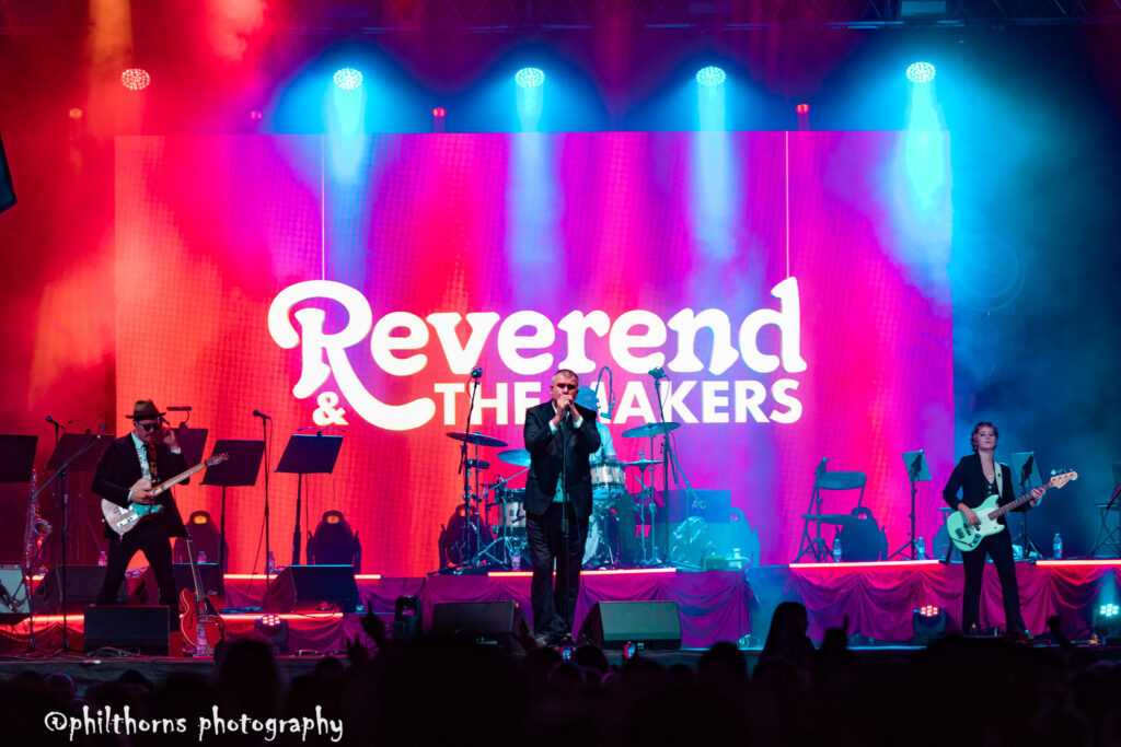 REVEREND AND THE MAKERS by Phil Thorns