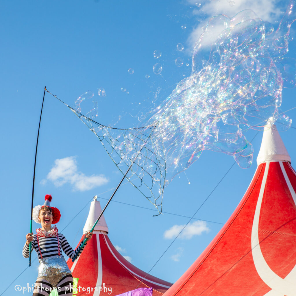 R N R Circus day 3