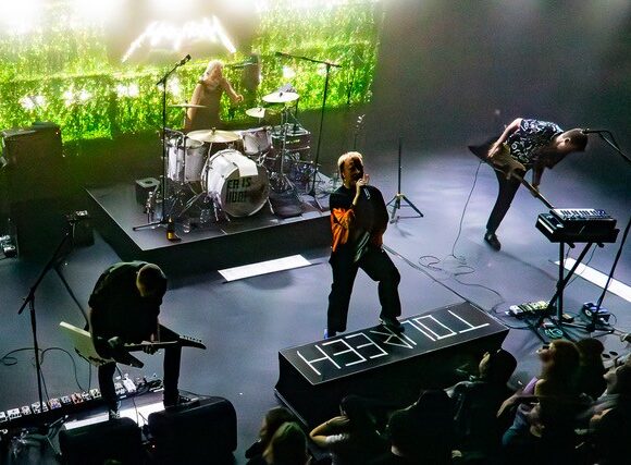 Hang Youth main - photo by Gerie Hermans