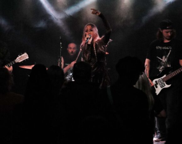 Healthy Junkies VL X-Mess 2025 main by Ian Ladlow