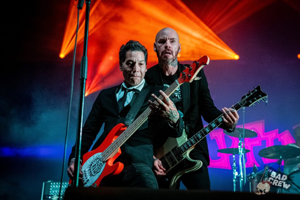 Mike Herrera and Charlie Paulson - Goldfinger - photo by Le Bad Crew