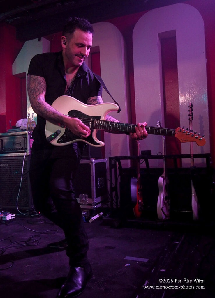 Paul Humphreys - The Godfathers - photo © Per-Åke Wärn