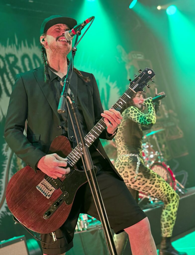 The Baboon Show - Simon - photo © Florian Reith