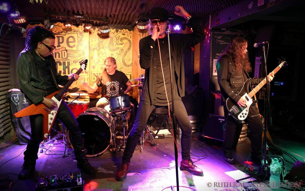 Crymwav - H and A Mar 2026 - photo by Ruth Rae