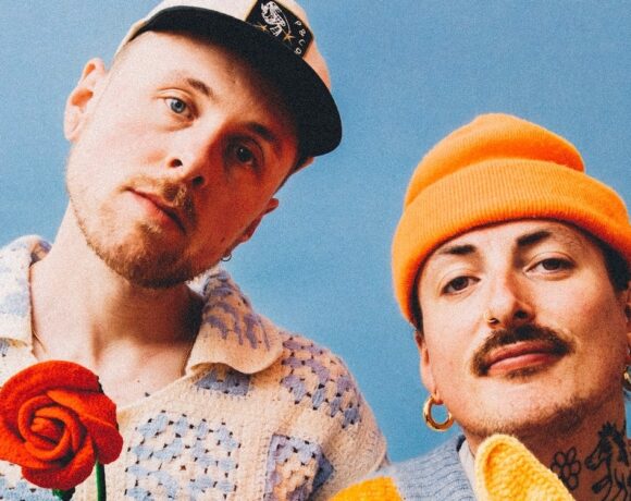 Snake Eyes main - photo by Lee London