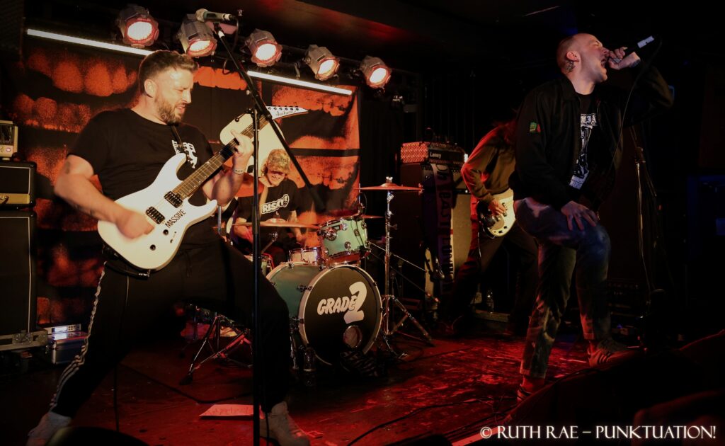 Clobber - photo © Ruth Rae