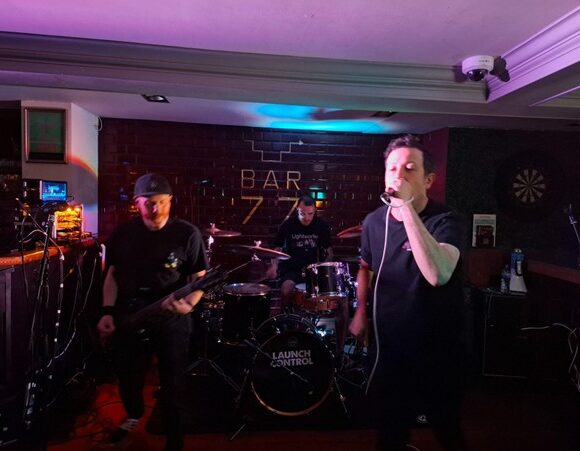 Punk Rock Outlook 6 main - Launch Control - photo by Hannah Calver