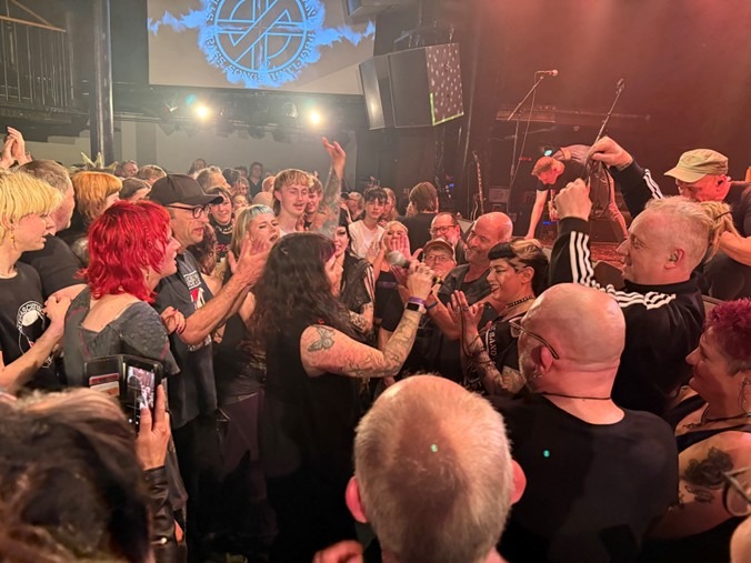 Carol Hodge in the crowd - Melkweg 2026 - photo by Terry