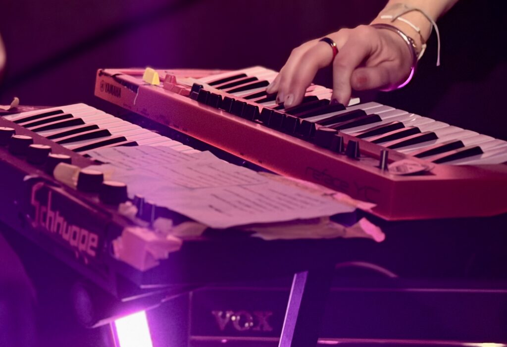 Schnuppe - keyboards - photo © Florian Reith