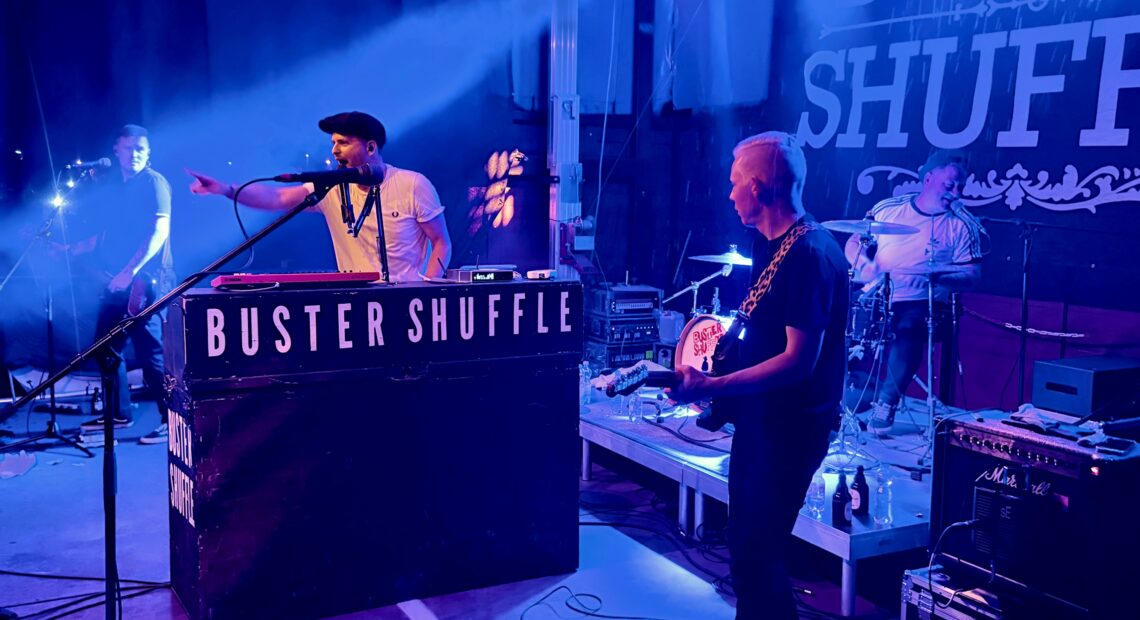 Buster Shuffle main - photo © Florian Reith