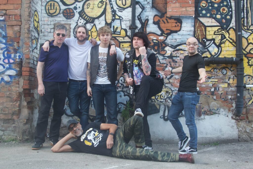 News For Parrots band