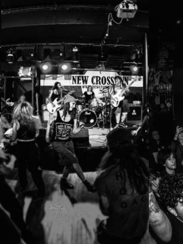 Shooting Daggers live in London 2025