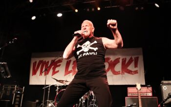 VLR 16 Skids main - photo © Ian Ladlow