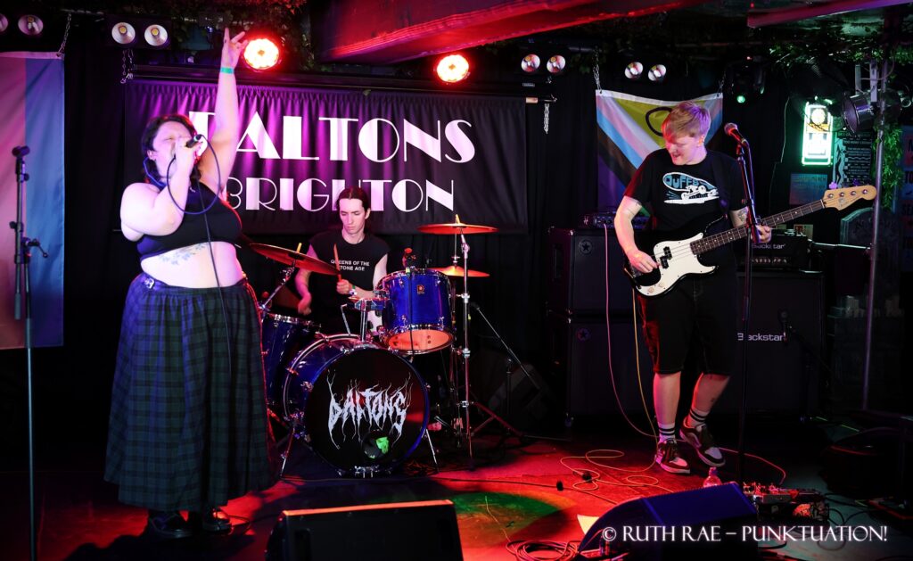 MOWFY - photo © Ruth Rae