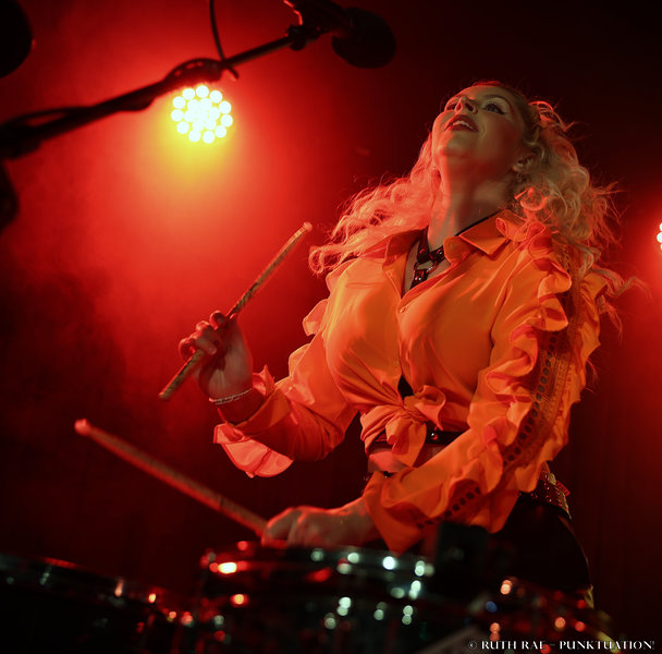 Voodoo Radio - Paige 1 - photo © Ruth Rae