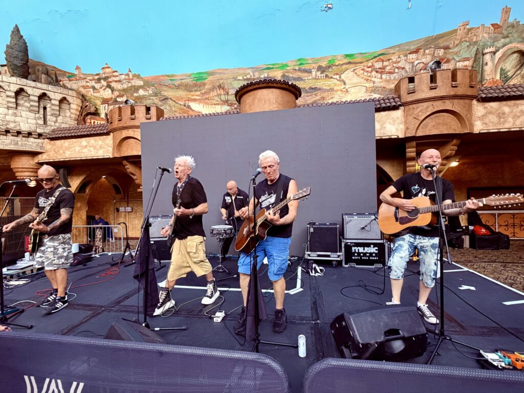 The Outcasts acoustic - Rebellion 2026 - photo © Florian Reith
