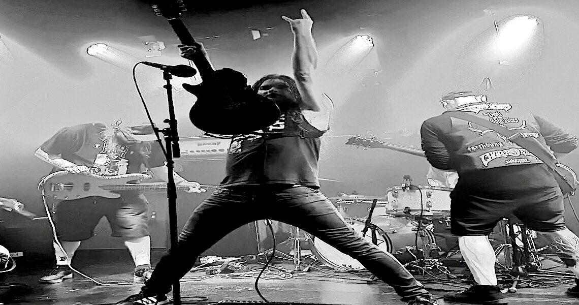Confusion Master - Headline Photo - Photo Credit Harriet Static
