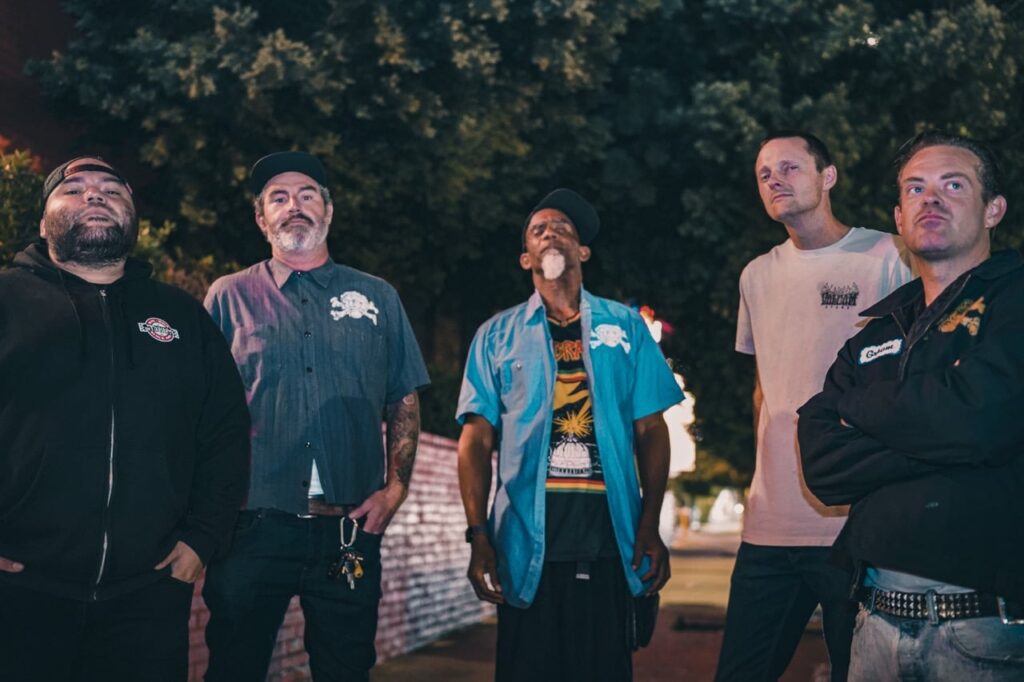 Mad Tab with Norwood Fisher - photo by Roxy Wheeler